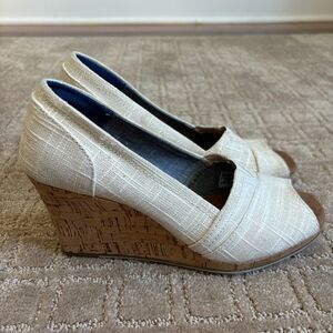 Toms Open Toe Cork Wedge Sandal Women’s 8 Beige Cream Summer Slip On Casual